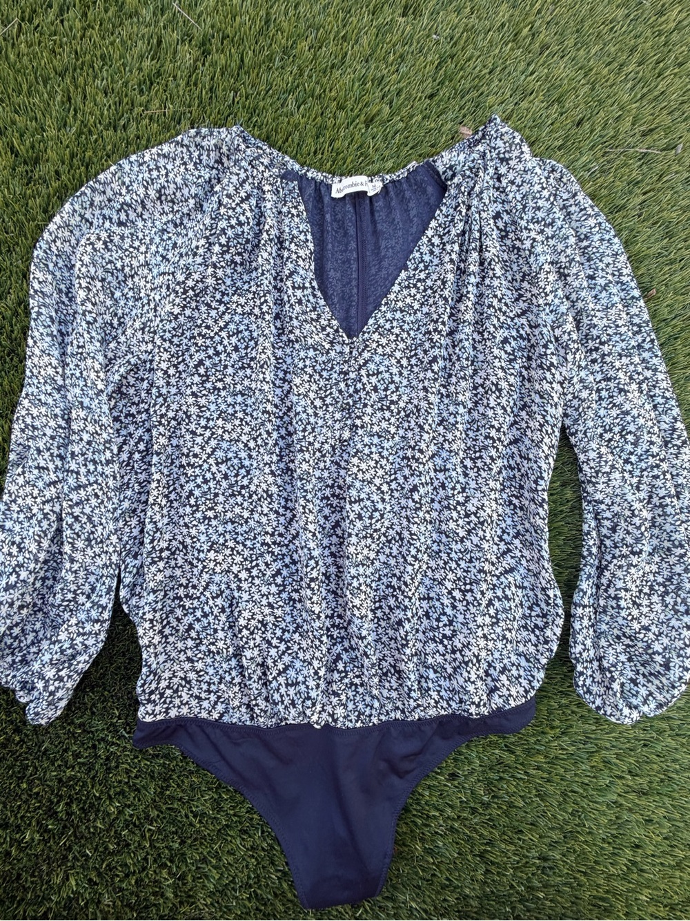 Abercrombie & Fitch Navy Floral V-Neck Long Sleeve Bodysuit Blouse